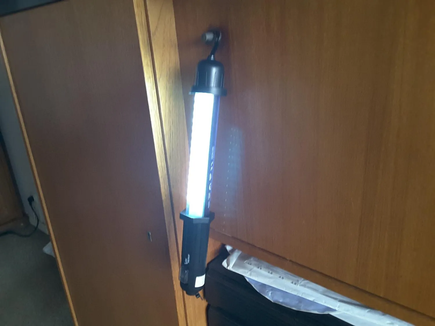 Voltman DIO065071 baladeuse LED rechargeable noire 60 LED