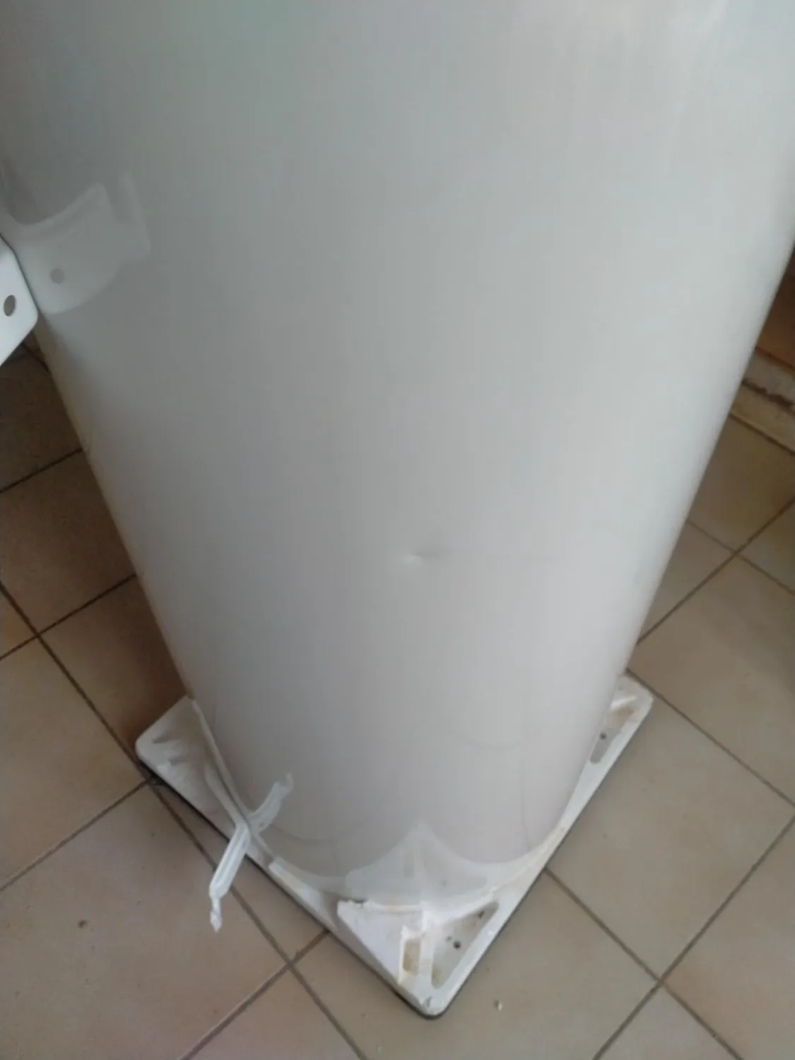 Ariston Hotpoint Sagéo chauffe-eau électrique 100 L stéatite