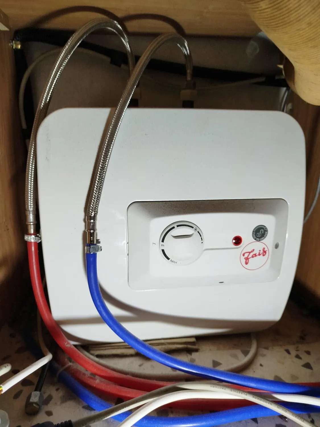 Ariston Hotpoint FAIS 15U chauffe-eau 15 L sous évier
