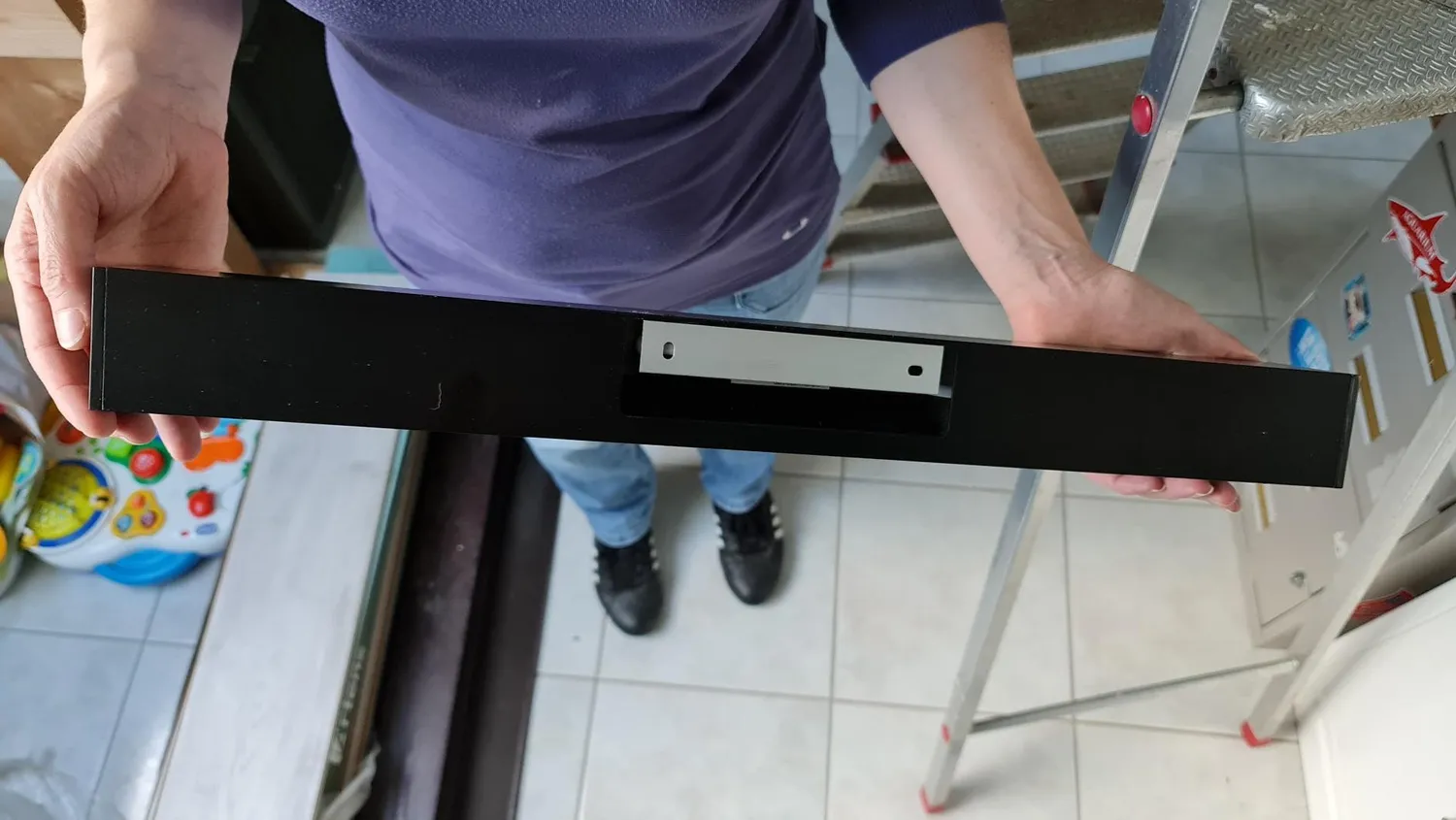 Voltman 60 cm réglette salle de bain LED noire 1250 lm IP44