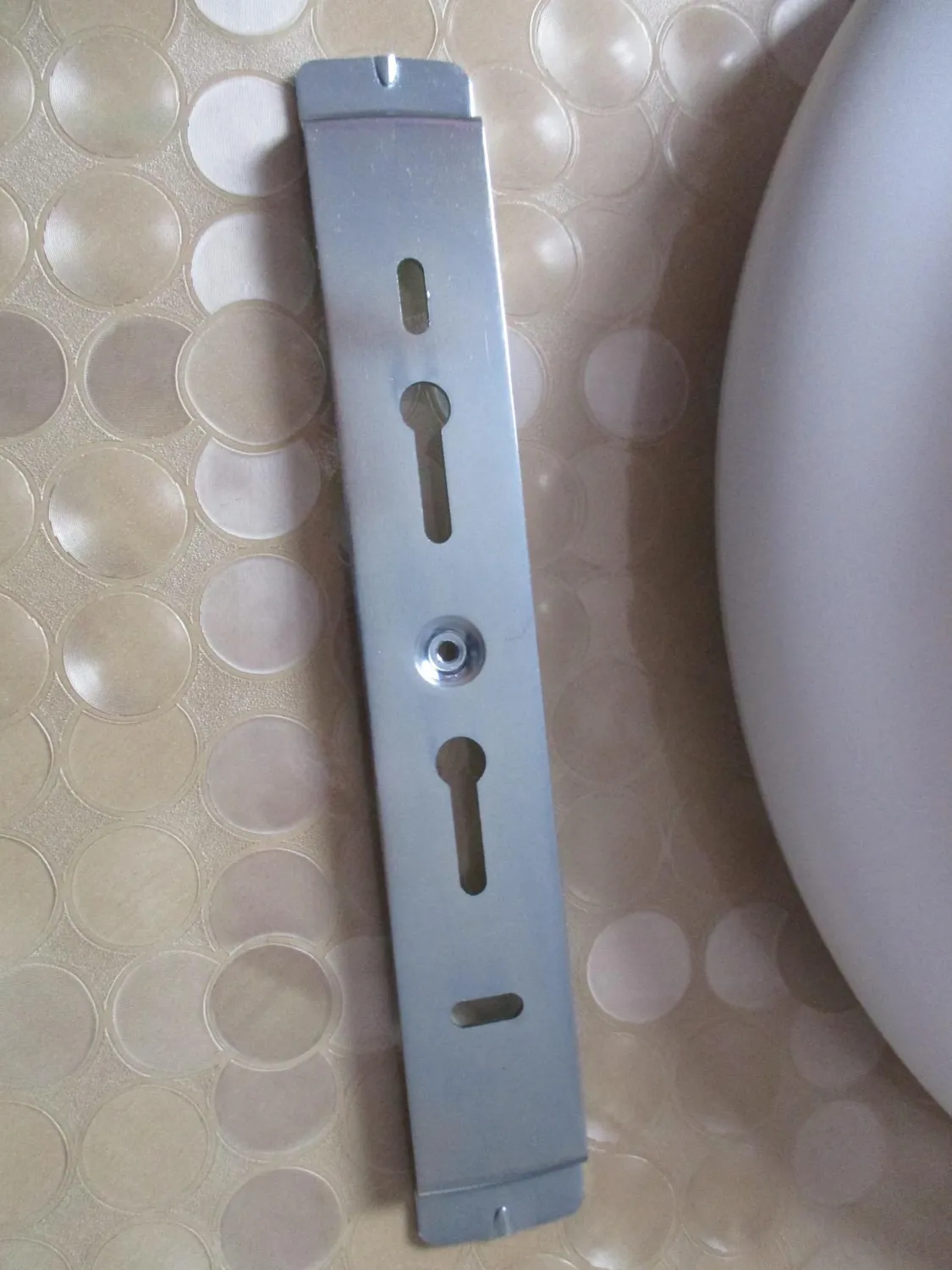 Voltman plafonnier salle de bain IP54 18W blanc 1710 lm