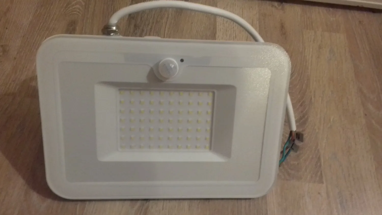Voltman projecteur LED plat blanc 50W détecteur IP65