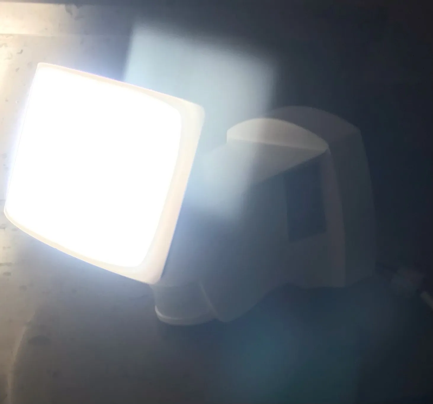 Voltman Naos applique murale détecteur 1000lm IP44