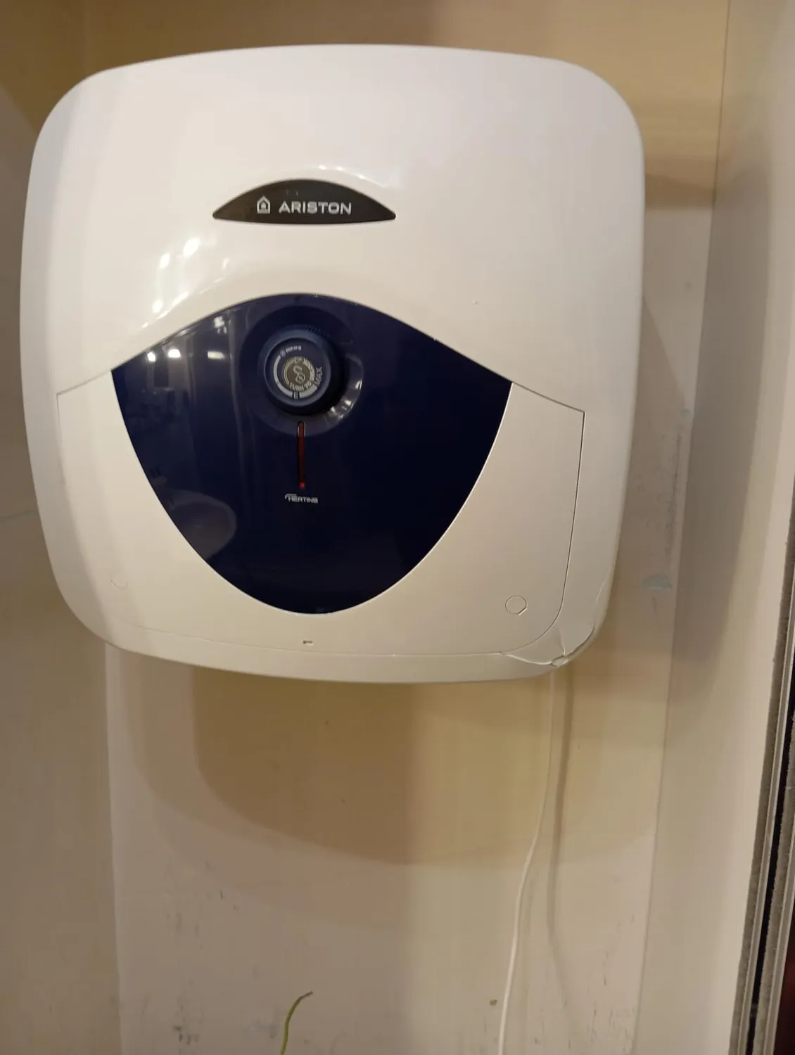 Ariston Hotpoint Blu Evo RS chauffe-eau 30 L sur évier