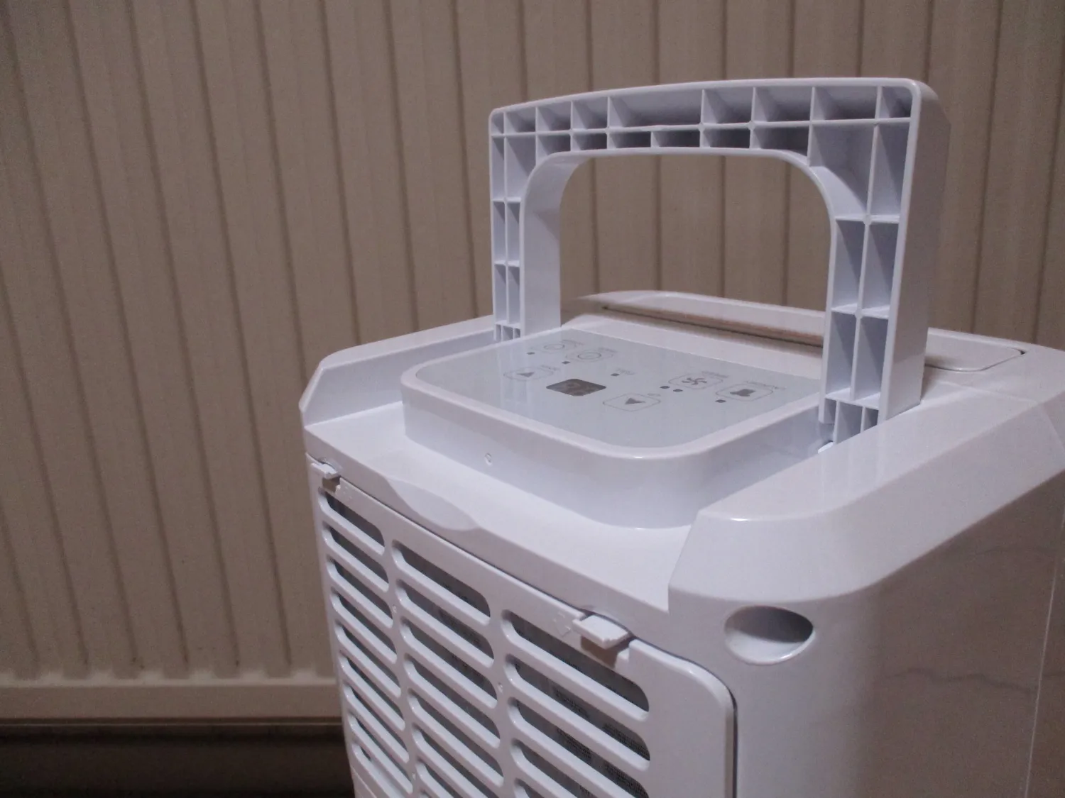 Voltman Tempo VOM541110 déshumidificateur 20 L/jour blanc