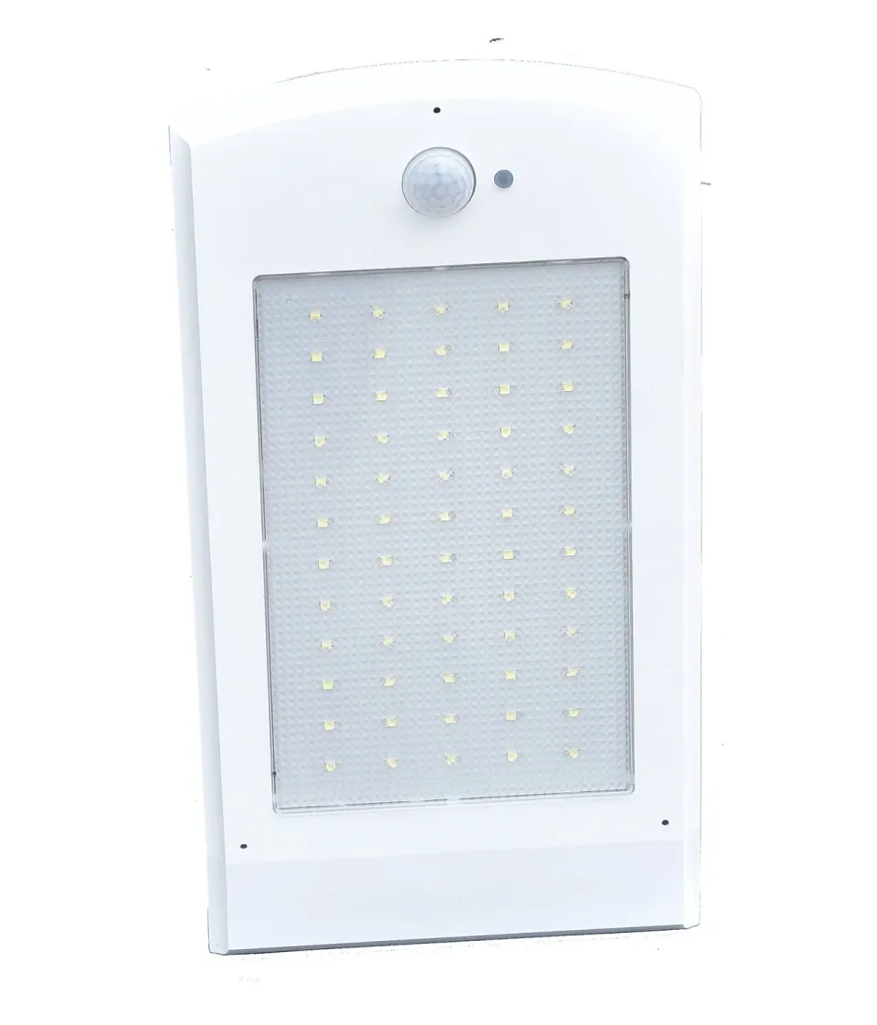 Voltman applique solaire LED blanche 1350lm IP65 6000K