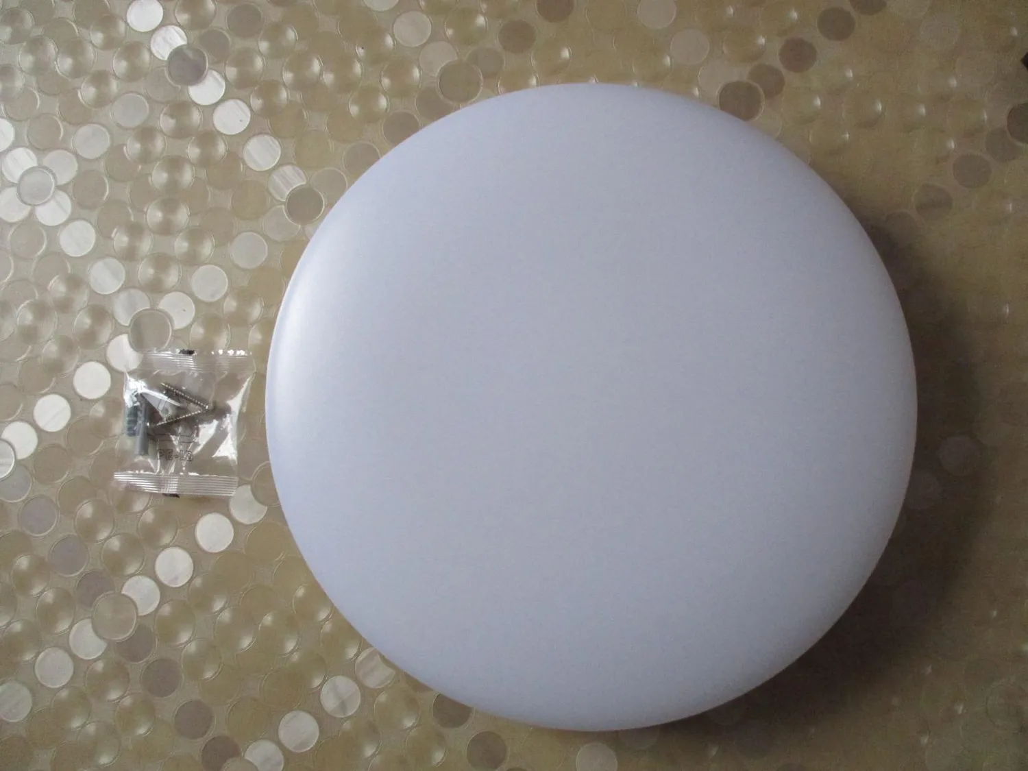 Voltman plafonnier salle de bain IP54 18W blanc 1710 lm