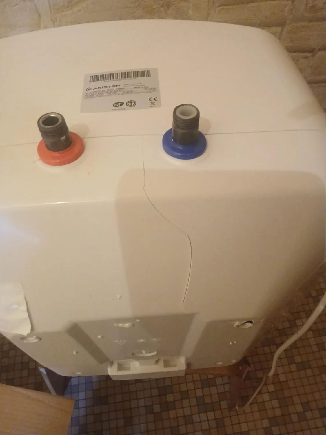 Ariston Hotpoint Blu Evo RS chauffe-eau 30 L sur évier