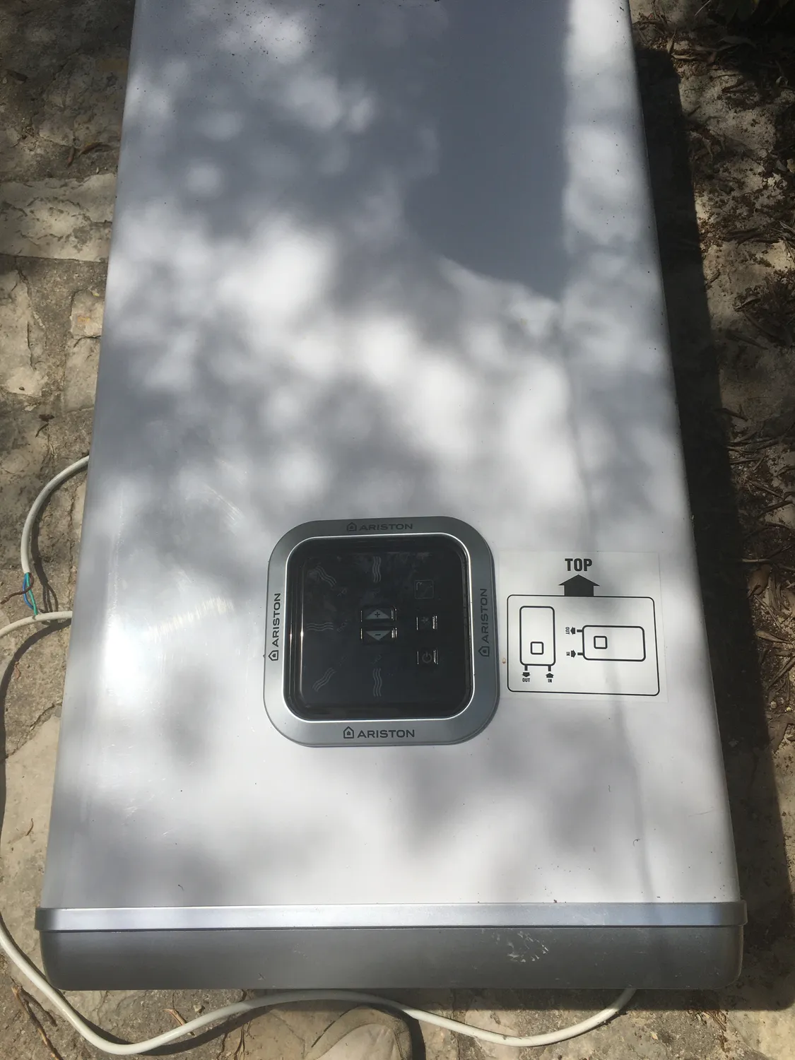 Ariston Hotpoint Velis Evo 65L chauffe-eau électrique plat