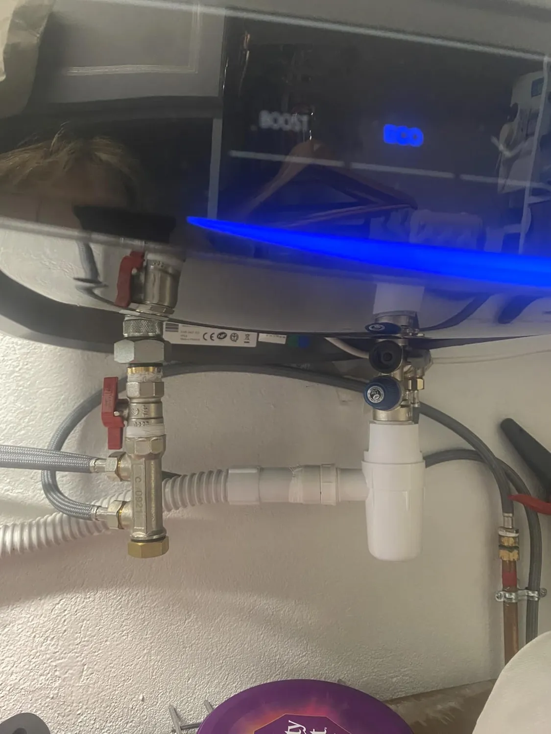 Ariston Hotpoint Quadris WiFi chauffe-eau compact 100L stéatite