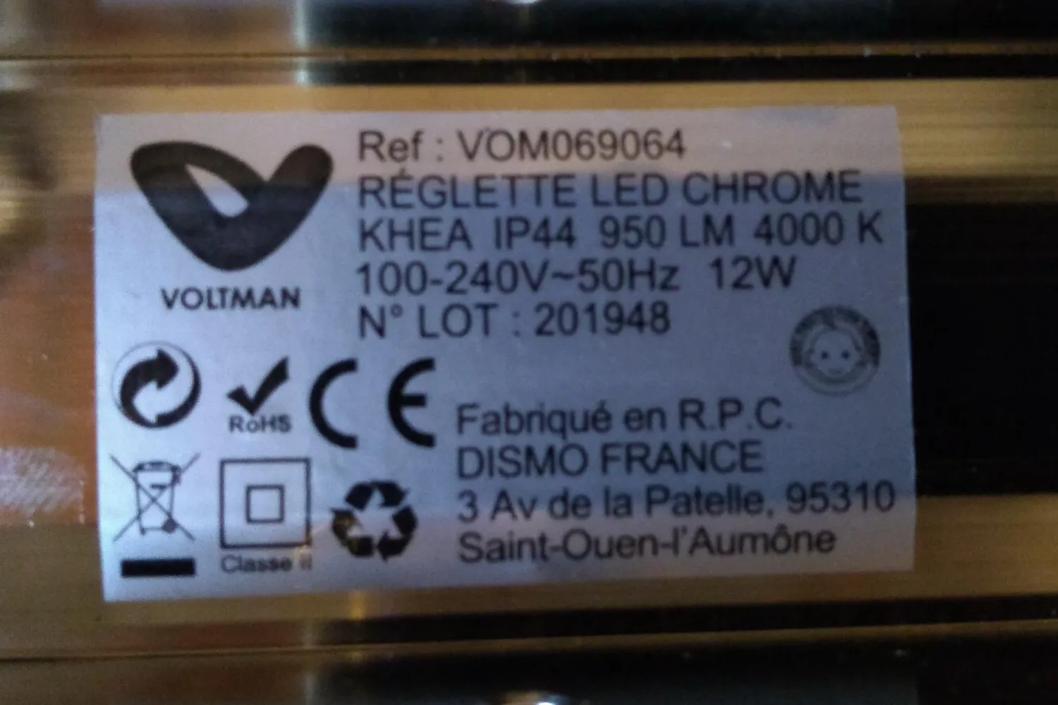 Voltman réglette salle de bain 60 cm noire LED IP44