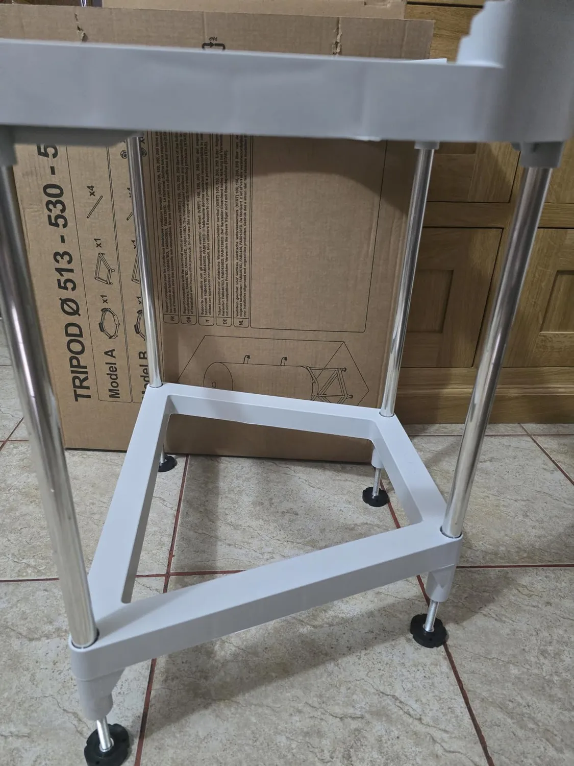 Ariston Hotpoint 4090027 trépied chauffe-eau 450 kg réglable